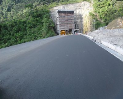 Re nivelación de la carpeta asfáltica en algunos tramos localizados vía sustituta Bucaramanga – Barrancabermeja.