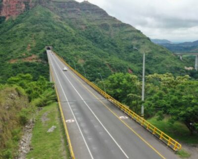 Realización de las obras de mantenimiento de la carpeta asfáltica del tramo comprendido entre los municipios de Puerto Salgar, Cundinamarca y San Roque, Cesar.